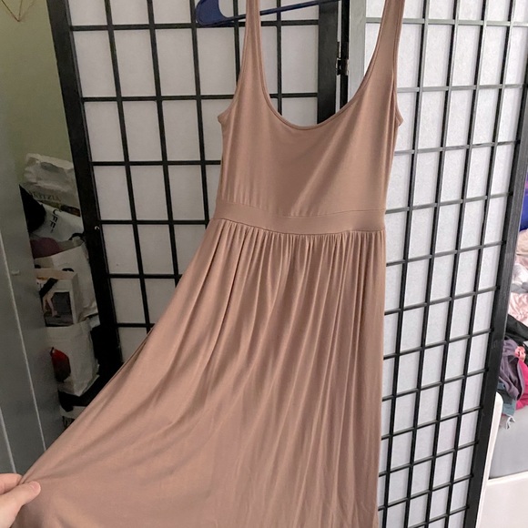 *SOLD* Aritzia Assonance Dress size XXS - Picture 3 of 5